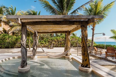 Luxury Villa Photo #8