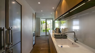 Luxury Villa Photo #37