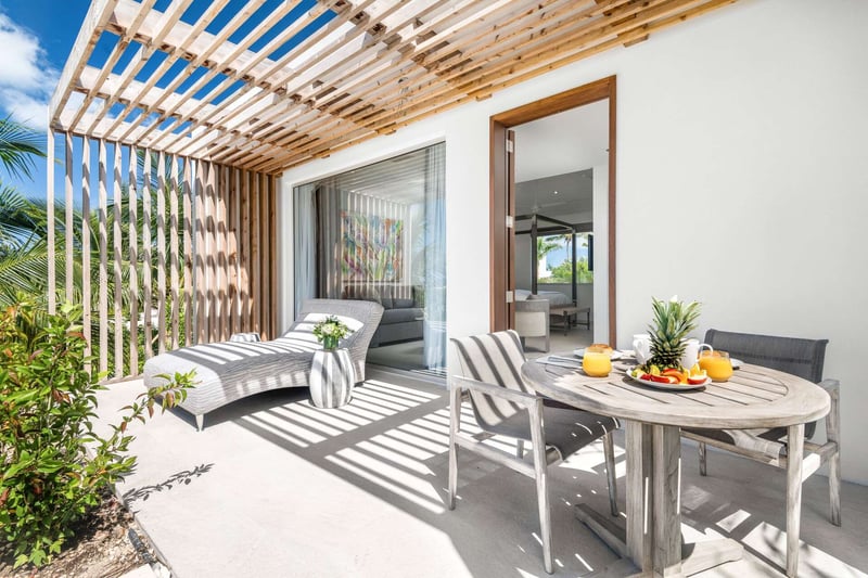 Beach Enclave Grace Bay 6 BDM Premium Ocean View Villa