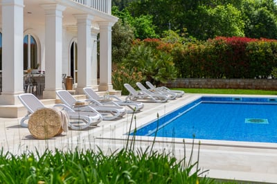 Luxury Villa Photo #22