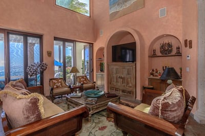 Luxury Villa Photo #8
