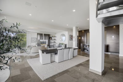Luxury Villa Photo #27