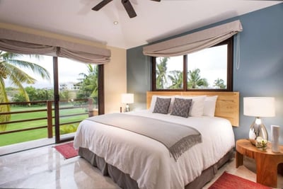 Luxury Villa Photo #12