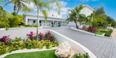 Luxury Villa Photo #32