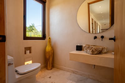 Luxury Villa Photo #11
