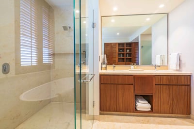 Luxury Villa Photo #57