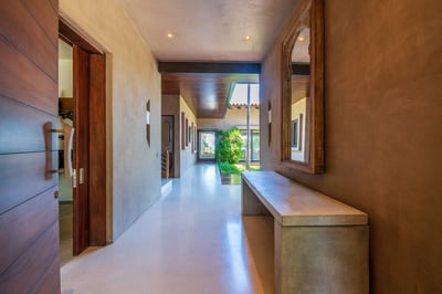 Luxury Villa Photo #71