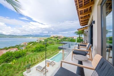 Luxury Villa Photo #29