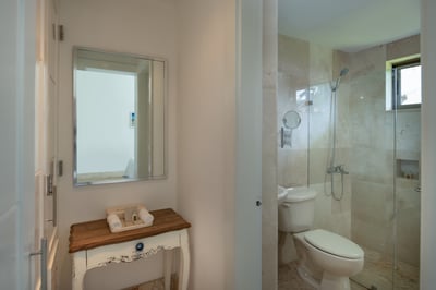 Luxury Villa Photo #16