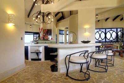 Luxury Villa Photo #9