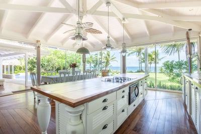 Luxury Villa Photo #16