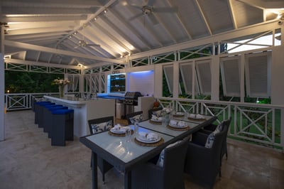 Luxury Villa Photo #8