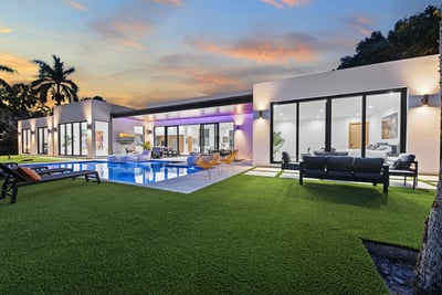Luxury Villa Photo #11