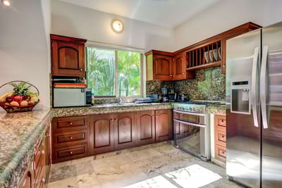 Luxury Villa Photo #9