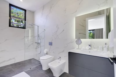 Luxury Villa Photo #51