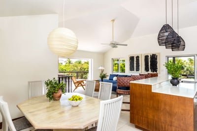 Luxury Villa Photo #13