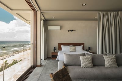 Luxury Villa Photo #30