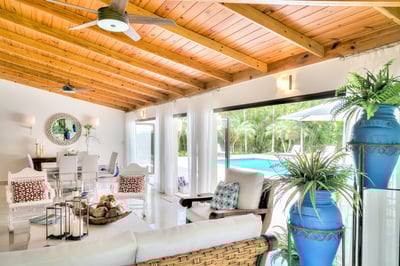 Luxury Villa Photo #8