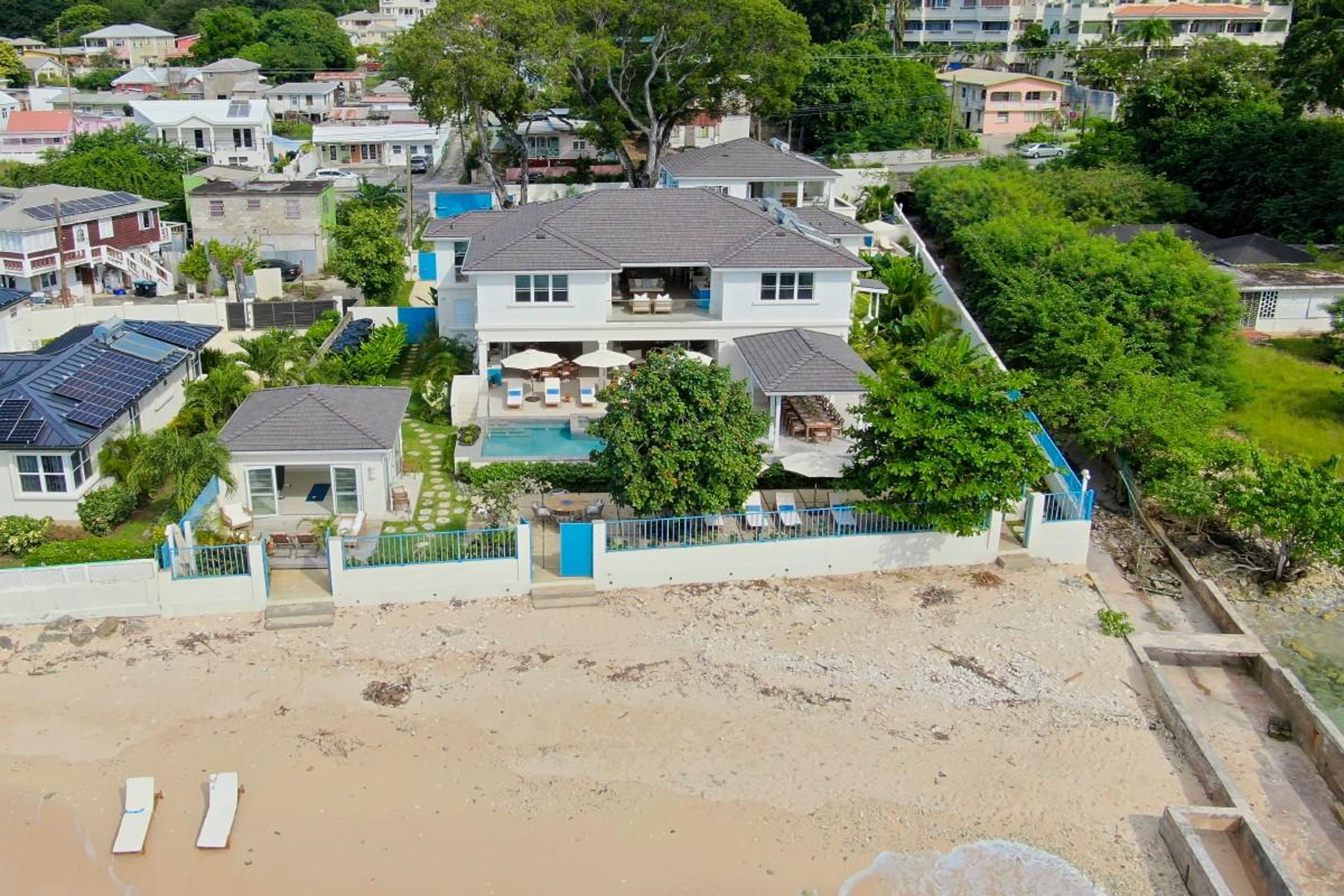 Kaiso Beachfront Villa - 2