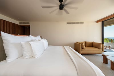 Luxury Villa Photo #30