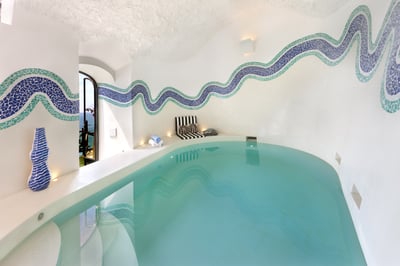 Luxury Villa Photo #9