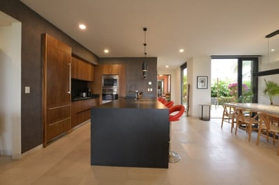 Luxury Villa Photo #18