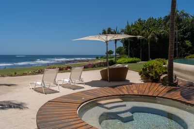 Luxury Villa Photo #17