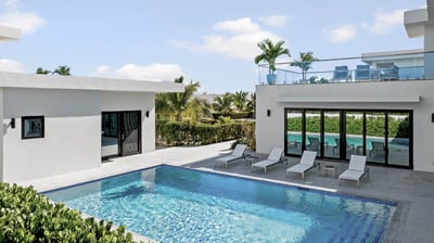 Luxury Villa Photo #8