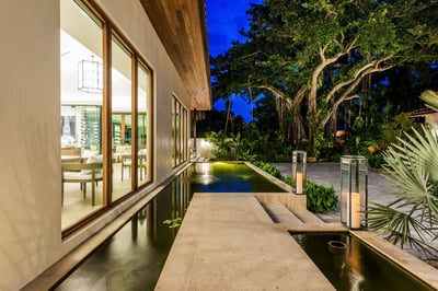 Luxury Villa Photo #8