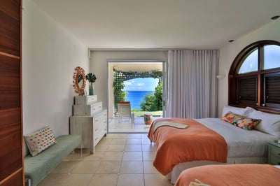 Luxury Villa Photo #64