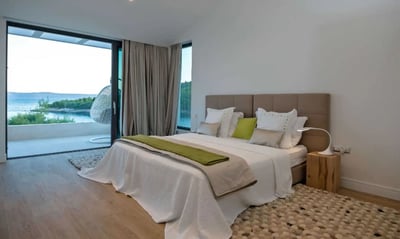 Luxury Villa Photo #19