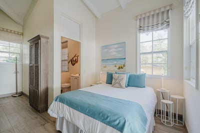 Luxury Villa Photo #31