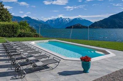 Luxury Villa Photo #5