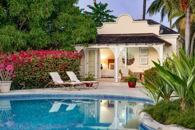 Luxury Villa Photo #4