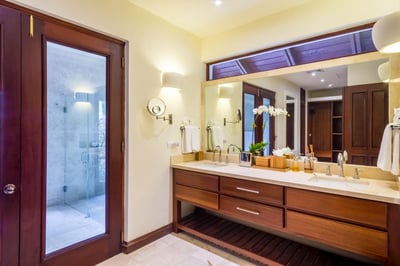 Luxury Villa Photo #38