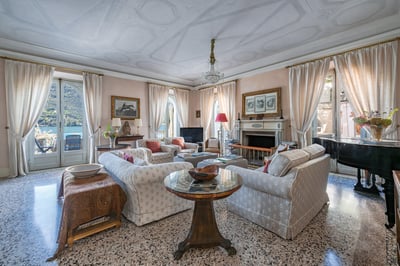Luxury Villa Photo #67
