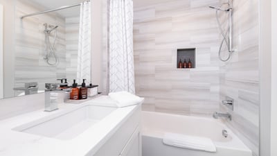Bedroom 2, Mid-Level - Queen ensuite 1