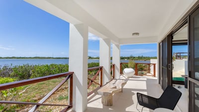 Luxury Villa Photo #11