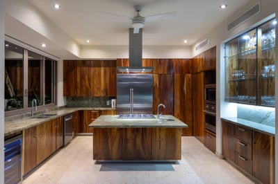 Luxury Villa Photo #18