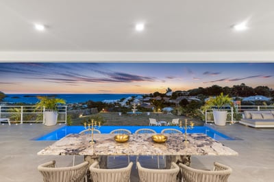 Luxury Villa Photo #10