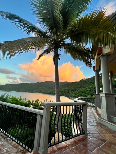 Luxury Villa Photo #15