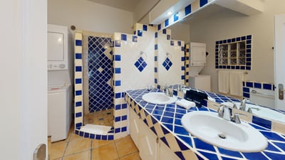 Luxury Villa Photo #46