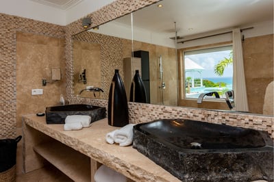 Luxury Villa Photo #26