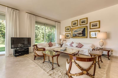 Luxury Villa Photo #24