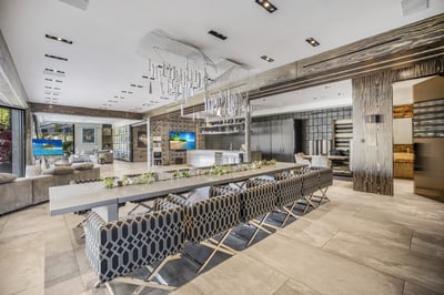 Luxury Villa Photo #36