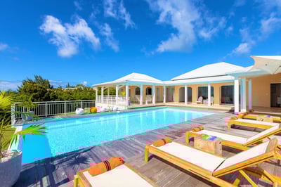 Luxury Villa Photo #11