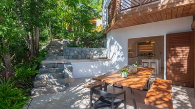 Luxury Villa Photo #22