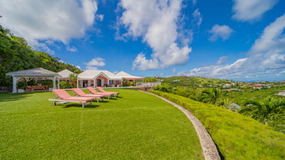Luxury Villa Photo #4