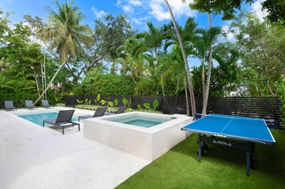 Luxury Villa Photo #5