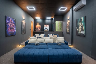 Luxury Villa Photo #35